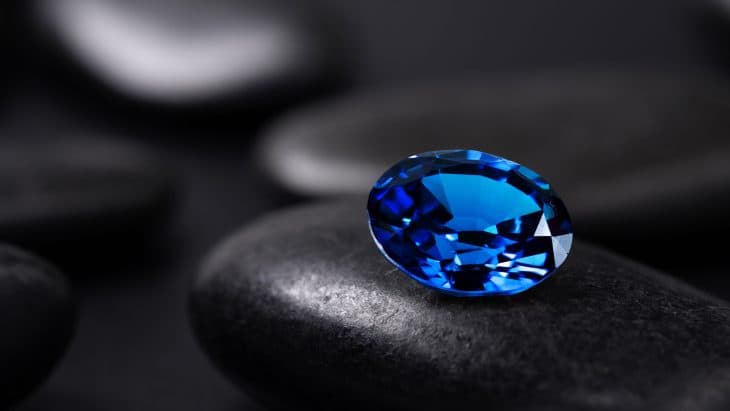 Die Wissenschaft der Entstehung von blauem Saphir