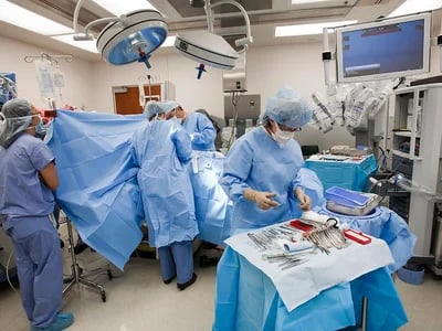 Brustvergrößerung mit Eigenfett: Erhaltene Ergebnisse ohne Implantate