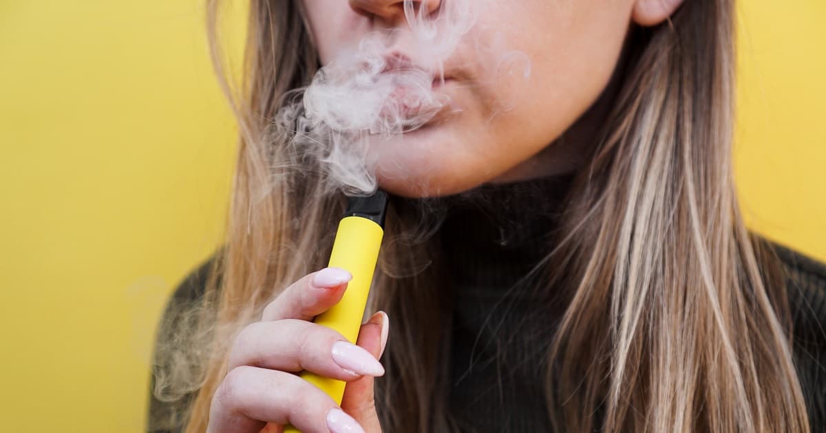 Die Al Fakher 30.000 Hypermax bringt 30.000 Züge purer Dampfpower in deine Hand
